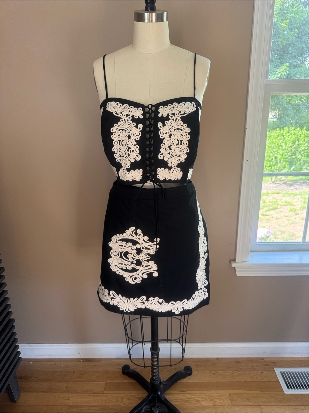 H&M Black Skirt Set with White Embroidery